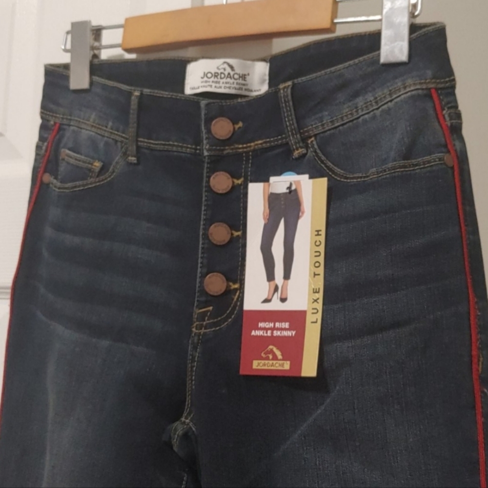 Jordache Jeans 👖